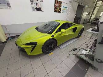 McLaren Artura 3.0hyb AMT
