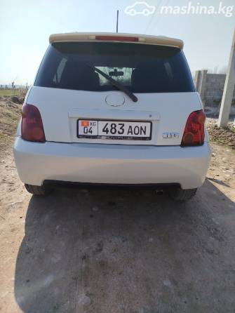 Toyota Ist I 1.3 AT