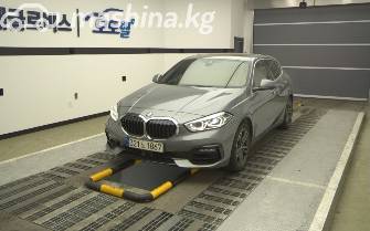 BMW 1 серии III (F40) 120i 2.0 AMT