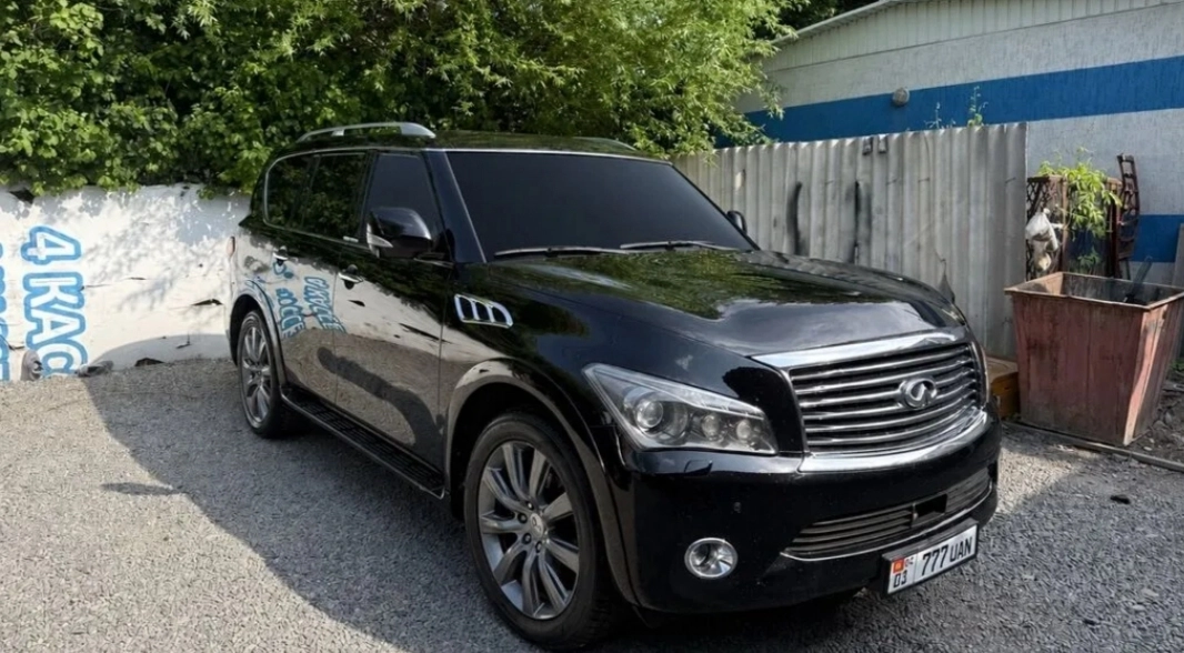 Infiniti QX56 II Рестайлинг QX56 5.6 AT 4WD