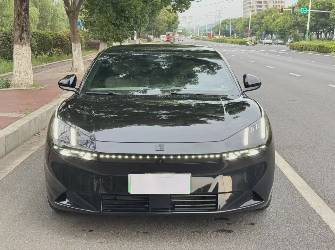 Lynk & Co Z10 95 kWh Electro AT