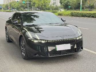 Lynk & Co Z10 95 kWh Electro AT