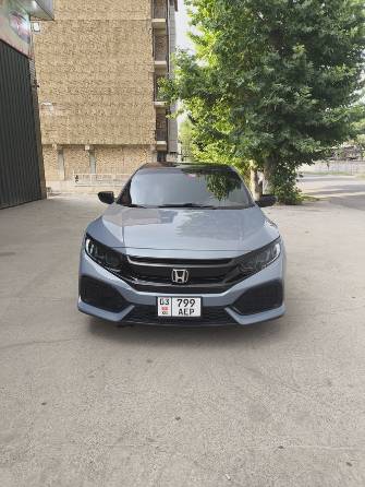 Honda Civic X 1.5 CVT