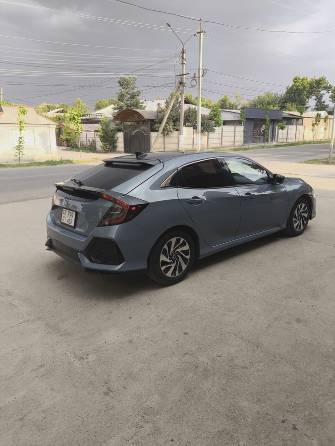 Honda Civic X 1.5 CVT