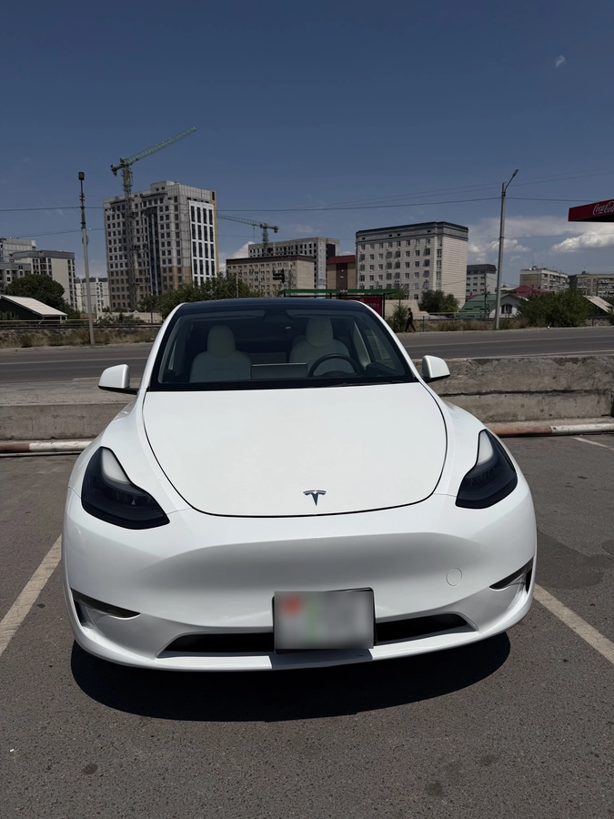 Открыть фото Tesla Model Y I Performance Electro AT 4WD