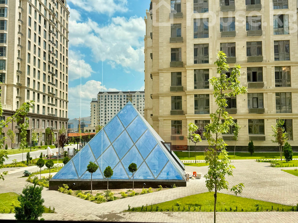 Открыть фото 2-комн. кв., 75 м2