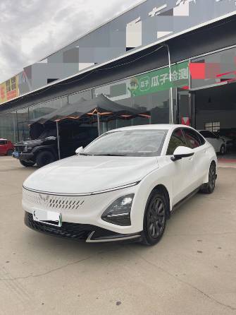 Wuling Starlight 1.5hyb AT