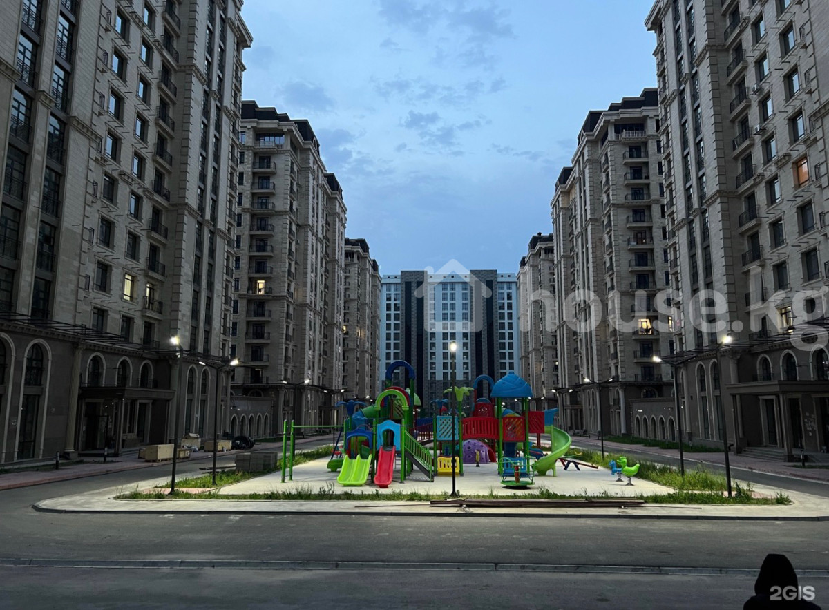 3-комн. кв., 215 м2