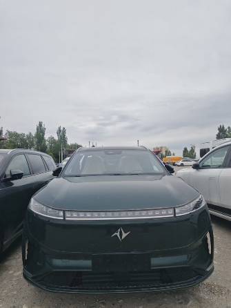 Dongfeng eπ 008 82.28 kWh 1.5hyb AT 4WD