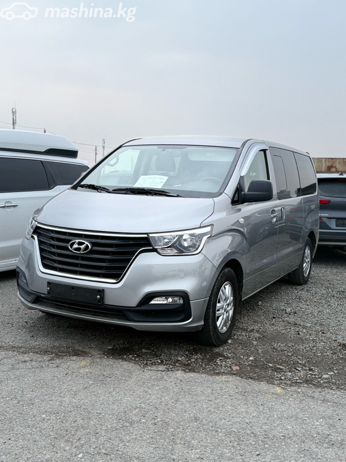 Открыть фото Hyundai Starex (H-1) II Рестайлинг 2 2.5d AT