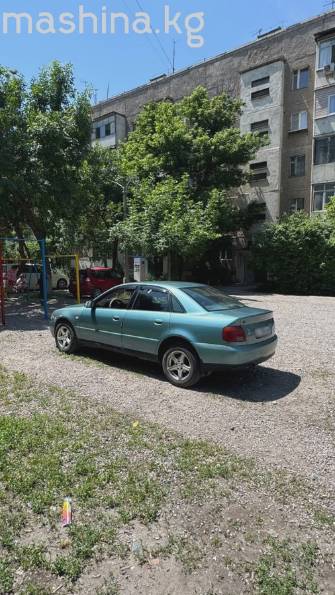 Audi A4 I (B5) Рестайлинг 1.8 AT