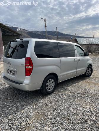 Hyundai Starex (H-1) II 2.5d MT