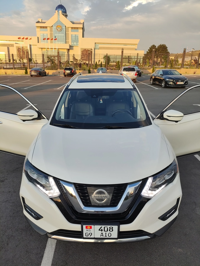 Nissan Rogue II Рестайлинг 2.5 CVT 4WD