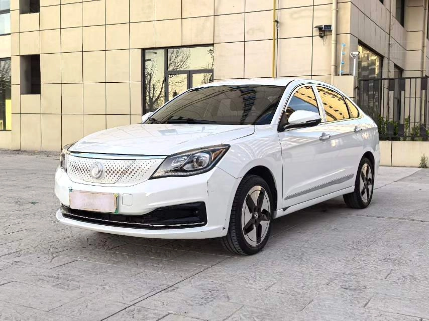 Dongfeng Aeolus E70 47.3 KWh Electro AT