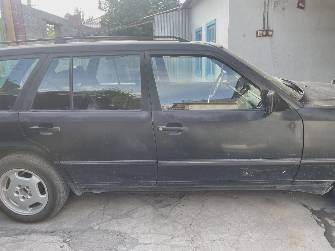 Mercedes-Benz W124 230 2.3 MT