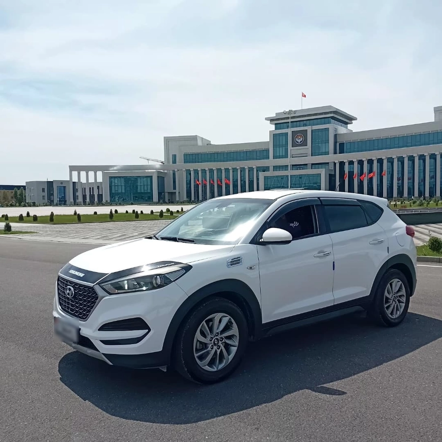 Hyundai Tucson III 1.7d AMT