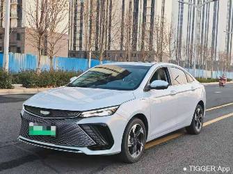 Geely Emgrand L Hi-X 1.5hyb AT
