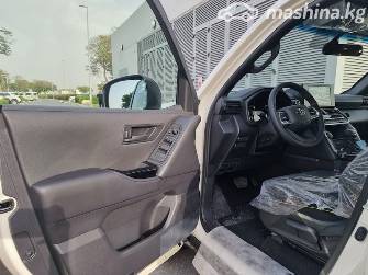 Toyota Land Cruiser 300 Series 4.0 AT 4WD