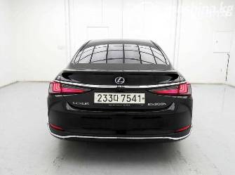 Lexus ES VII 300h 2.5hyb CVT
