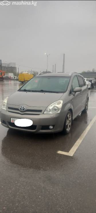 Toyota Corolla Verso I Рестайлинг 2.2d MT
