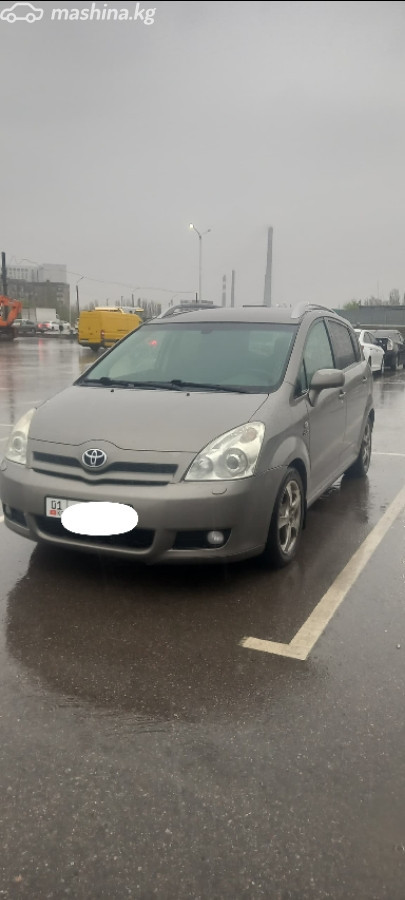 Toyota Corolla Verso I Рестайлинг 2.2d MT