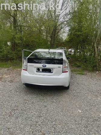 Toyota Prius III (XW30) 1.8hyb AT