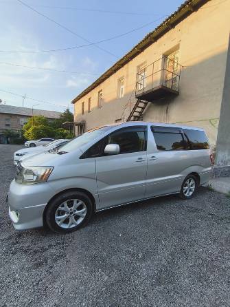 Toyota Alphard I 2.4 AT