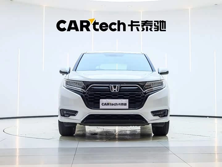 Открыть фото Honda UR-V I Рестайлинг 2.0 AT