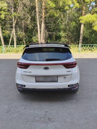 Kia Sportage IV Рестайлинг 2.0d AT