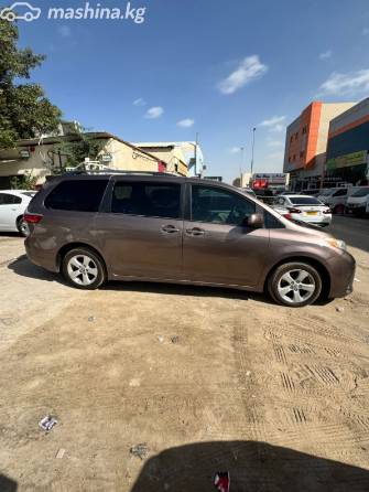 Toyota Sienna III Рестайлинг 2 3.5 AT