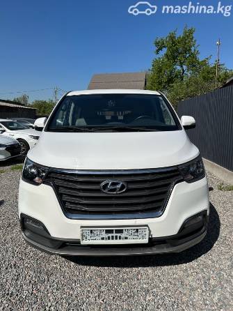 Hyundai Starex (H-1) II Рестайлинг 2 2.5d AT 4WD