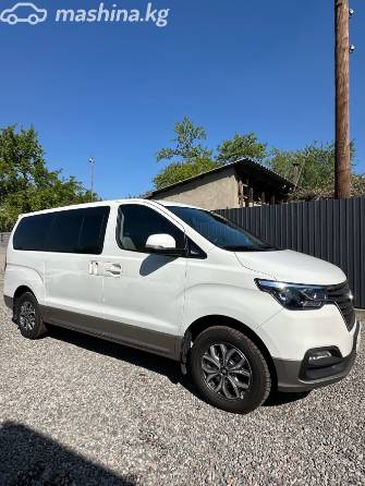 Hyundai Starex (H-1) II Рестайлинг 2 2.5d AT 4WD
