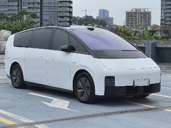 LiXiang Mega 102.7 kWh Electro AT 4WD