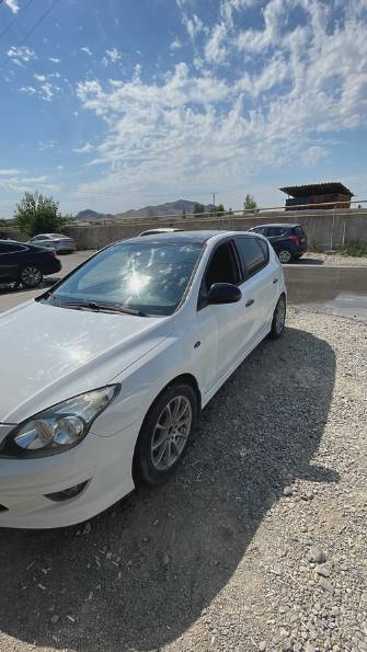 Hyundai i30 I Рестайлинг 1.6 AT