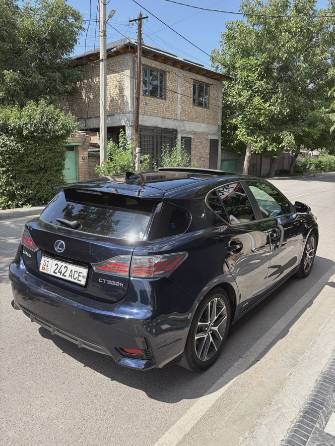 Lexus CT I Рестайлинг 2 200h 1.8hyb CVT