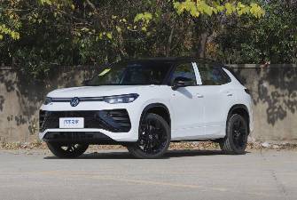 Volkswagen Tiguan II Рестайлинг 2.0 AMT 4WD