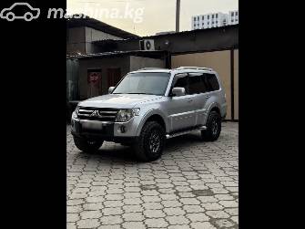 Mitsubishi Pajero IV 3.8 AT 4WD