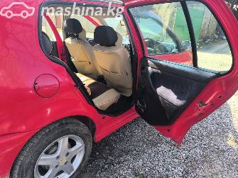 Volkswagen Polo III Рестайлинг 1.4 AT