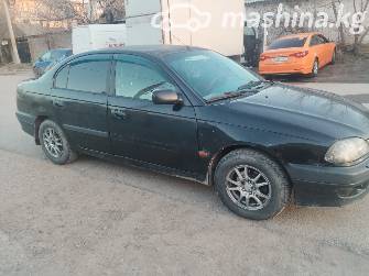 Toyota Avensis I 1.6 MT