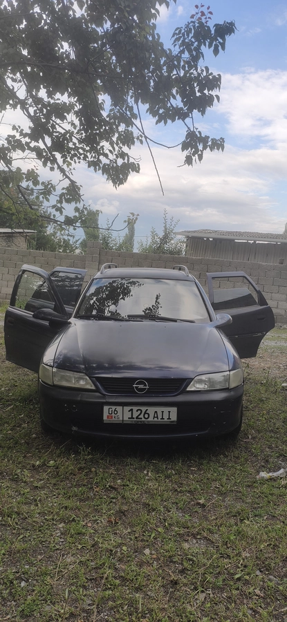 Открыть фото Opel Vectra B 1.6 MT