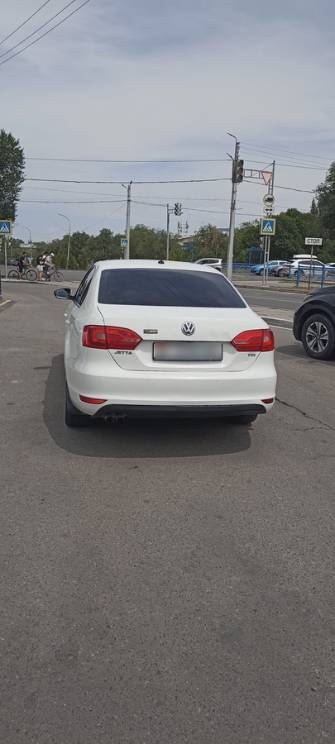Volkswagen Jetta VI 1.4 AT