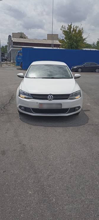 Volkswagen Jetta VI 1.4 AT
