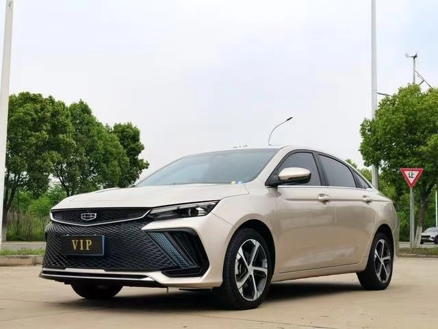 Открыть фото Geely Emgrand L 1.4 CVT