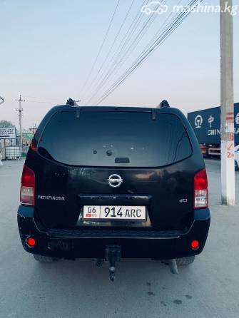 Nissan Pathfinder III 2.5d MT 4WD