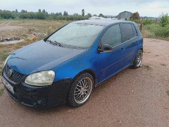 Volkswagen Golf V 1.6 MT