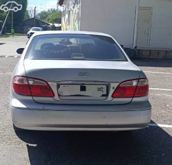 Nissan Maxima V (A33) 2.0 MT