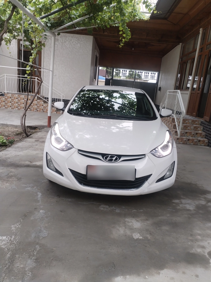 Открыть фото Hyundai Elantra V (MD) Рестайлинг 1.8 AT