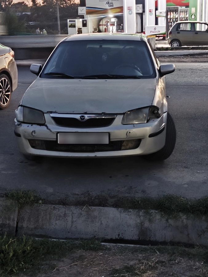 Открыть фото Mazda Familia VIII (BJ) 1.5 AT