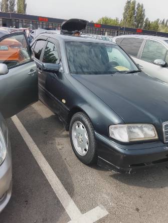 Mercedes-Benz C-Класс I (W202) Рестайлинг 180 1.8 MT