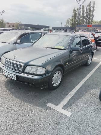 Mercedes-Benz C-Класс I (W202) Рестайлинг 180 1.8 MT